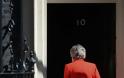 Τέλος εποχής για τη Μέι - Η Βρετανία αποχαιρετά την πρωθυπουργό που «έκανε ό,τι μπορούσε» - Φωτογραφία 2