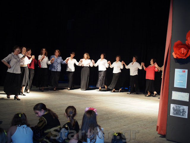 Τα χορευτικά του Δήμου Γρεβενών στην  ετήσια παράσταση 2019 (εικόνες + VIDEO) - Φωτογραφία 110
