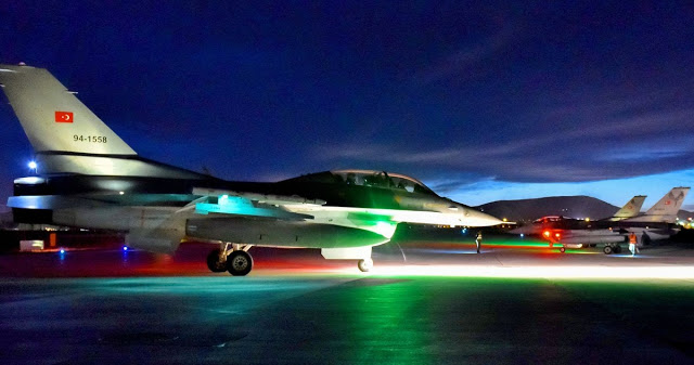 Nύχτα-«θρίλερ» στο Καστελόριζο: Χαμηλές πτήσεις τουρκικών μαχητικών πάνω από το νησί – ΨΕΠ από την Άγκυρα - Φωτογραφία 1