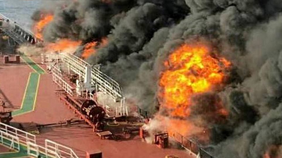 Εκρήξεις στα τάνκερ στον Κόλπο Ομάν: Από τορπίλες και μαγνητικές νάρκες χτυπήθηκαν τα πλοία - Φωτογραφία 1