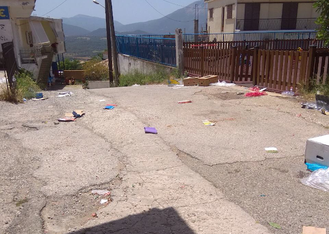 Σκουπίδια και μυρωδιές μετά την ολοκλήρωση της λαϊκής αγοράς στην ΚΑΤΟΥΝΑ - Φωτογραφία 4