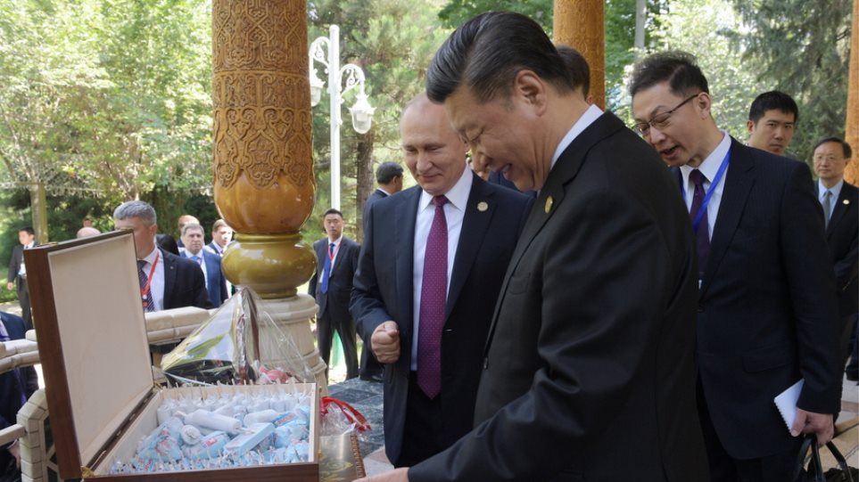 Ο Πούτιν «πάγωσε» τις σχέσεις Ρωσίας - Κίνας με το δώρο γενεθλίων στον Σι Τζινπίνγκ - Φωτογραφία 1