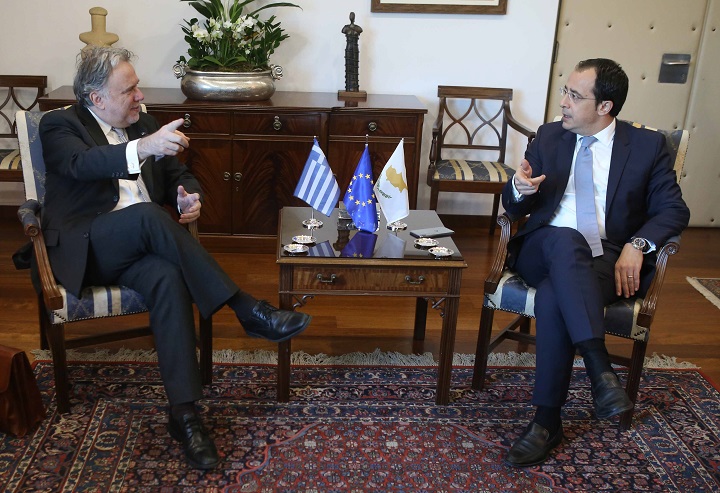 Κατρούγκαλος και Χριστοδουλίδης ενημερώνουν τους ΥΠΕΞ της Ε.Ε. για την τουρκική στάση στην κυπριακή ΑΟΖ - Φωτογραφία 1