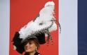 Ιπποδρομίες του Άσκοτ: Τα περίτεχνα καπέλα και η Κέιτ Μίντλετον έκλεψαν την παράσταση - Φωτογραφία 15