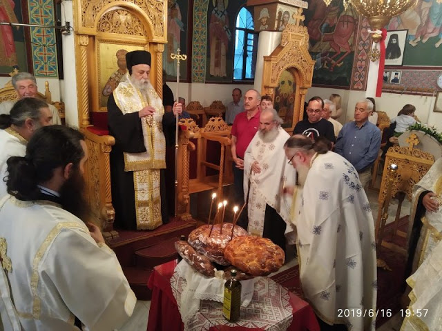 Εορτή του Αγίου Πνεύματος στην Μικροκλεισούρα και στο Καρπερό Γρεβενών(εικόνες) - Φωτογραφία 11