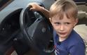 Ένας 4χρονος πήρε κρυφά το αυτοκίνητο του παππού του