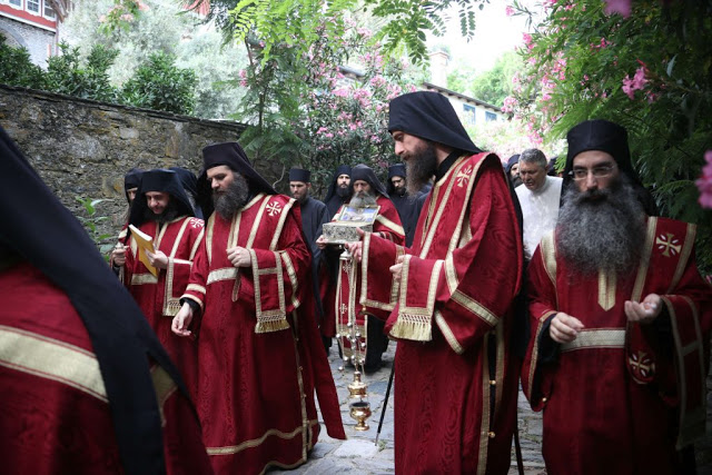 12167 - Φωτογραφίες από την αναχώρηση της Τιμίας Ζώνης της Θεοτόκου με προορισμό τη Δράμα - Φωτογραφία 20