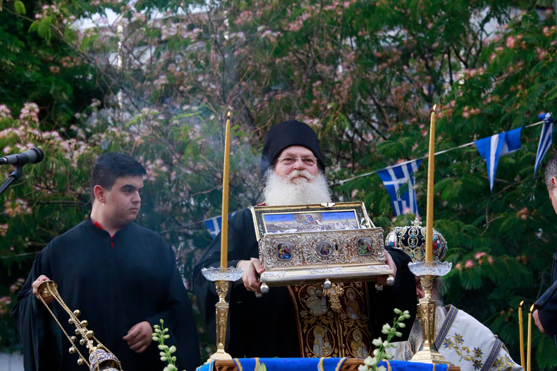 Η Δράμα προσκυνά την Αγία Ζώνη της Παναγίας μας – Δείτε συγκινητικές στιγμές - Φωτογραφία 3