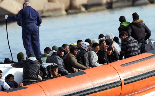 Κατά εκατοντάδες καταφθάνουν και πάλι οι μετανάστες στο Αιγαίο - 300 επιπλέον σε τρεις μέρες.. - Φωτογραφία 1