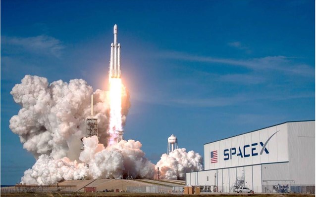 Εκτόξευση πυραύλου με 24 δορυφόρους από τη SpaceX - Φωτογραφία 1