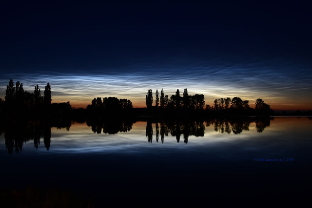 Noctilucent Clouds, Reflections, and Silhouettes - Φωτογραφία 1