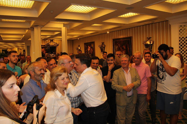 Σε κατάμεστη αίθουσα η προεκλογική ομιλία του ΘΑΝΟΥ ΜΩΡΑΪΤΗ στους ετεροδημότες της Αθήνας -ΦΩΤΟ - Φωτογραφία 21