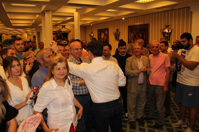 Σε κατάμεστη αίθουσα η προεκλογική ομιλία του ΘΑΝΟΥ ΜΩΡΑΪΤΗ στους ετεροδημότες της Αθήνας -ΦΩΤΟ - Φωτογραφία 22