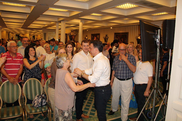 Σε κατάμεστη αίθουσα η προεκλογική ομιλία του ΘΑΝΟΥ ΜΩΡΑΪΤΗ στους ετεροδημότες της Αθήνας -ΦΩΤΟ - Φωτογραφία 26