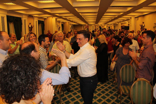 Σε κατάμεστη αίθουσα η προεκλογική ομιλία του ΘΑΝΟΥ ΜΩΡΑΪΤΗ στους ετεροδημότες της Αθήνας -ΦΩΤΟ - Φωτογραφία 40