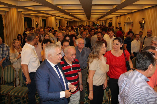 Σε κατάμεστη αίθουσα η προεκλογική ομιλία του ΘΑΝΟΥ ΜΩΡΑΪΤΗ στους ετεροδημότες της Αθήνας -ΦΩΤΟ - Φωτογραφία 85