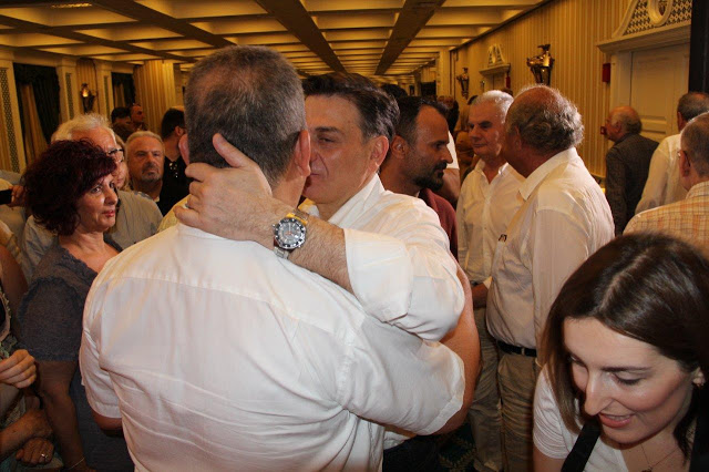 Σε κατάμεστη αίθουσα η προεκλογική ομιλία του ΘΑΝΟΥ ΜΩΡΑΪΤΗ στους ετεροδημότες της Αθήνας -ΦΩΤΟ - Φωτογραφία 98