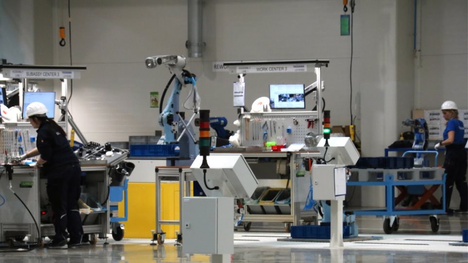 Τα ρομπότ θα «διώξουν» 20 εκατ. εργαζόμενους στα επόμενα δέκα χρόνια! - Φωτογραφία 1