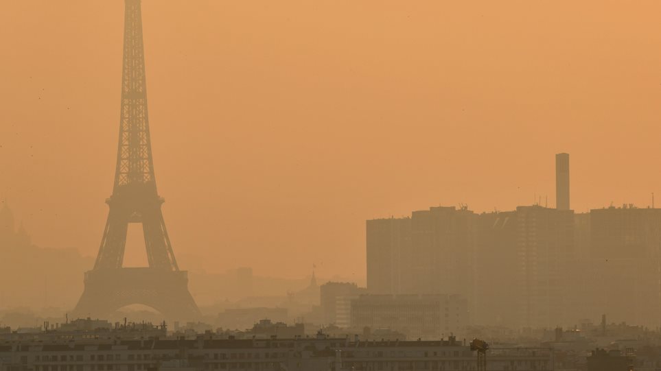 Ατμοσφαιρική ρύπανση και καύσωνας «πνίγουν» το Παρίσι - Φωτογραφία 1