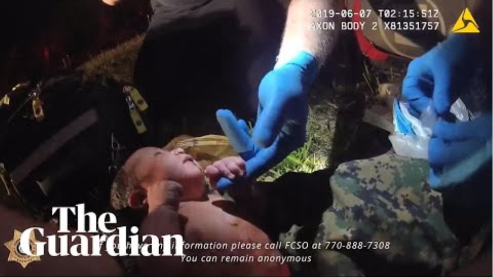Εσωσαν μωρό που βρέθηκε πεταμένο μέσα σε πλαστική σακούλα - Φωτογραφία 2