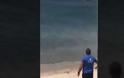 Θάσος: Φορτηγό έπεσε στη θάλασσα στα Λιμενάρια - Φωτογραφία 3