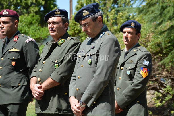Ο Καταδρομέας Διοικητής της 1ης Μεραρχίας Υποστράτηγος Σάββας Κολοκούρης τιμά τους αγνοούμενους της Κυπριακής τραγωδίας - Φωτογραφία 37