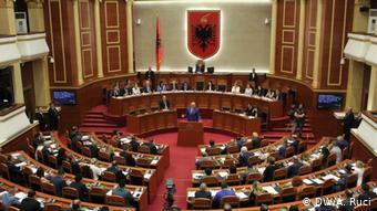 Πολιτική κρίση στην Αλβανία εν μέσω δημοτικών εκλογών - Φωτογραφία 3