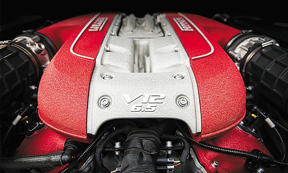 V12: Ferrari 812 Superfast – Lamborghini Aventador SVJ - Φωτογραφία 3