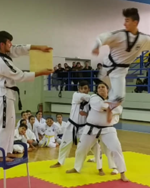 Απόλυτα επιτυχημένες οι προαγωγικές εξετάσεις ζωνών Taekwondo στον ΚΕΝΤΑΥΡΟ ΑΣΤΑΚΟΥ -ΦΩΤΟ - Φωτογραφία 9