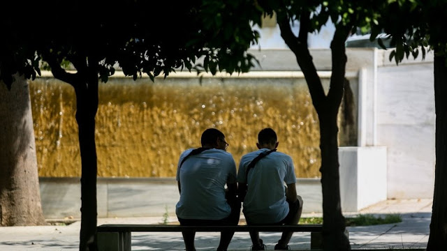 Eurostat: Στο 18,1% η ανεργία στην Ελλάδα – Άνεργοι 4 στους 10 νέους - Φωτογραφία 1