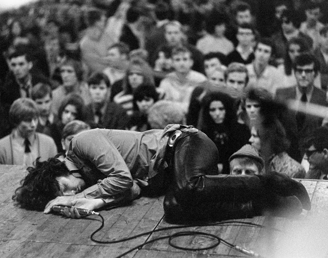 Jim Morrison: Κατά τον δαίμονα εαυτού. - Φωτογραφία 3