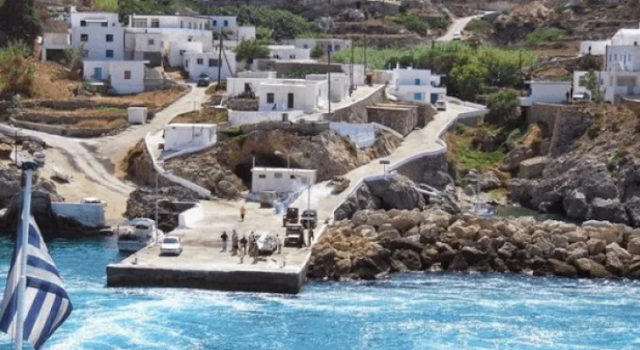 Δεν είναι φάρσα: Ποιο ελληνικό νησί σου δίνει 500 ευρώ τον μήνα για να μείνεις εκεί! - Φωτογραφία 1