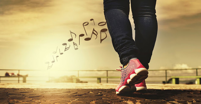 Το περπάτημα μπορεί να βελτιωθεί όταν συνδυάζεται με τη μουσική σε άτομα με Σκλήρυνση - Φωτογραφία 1