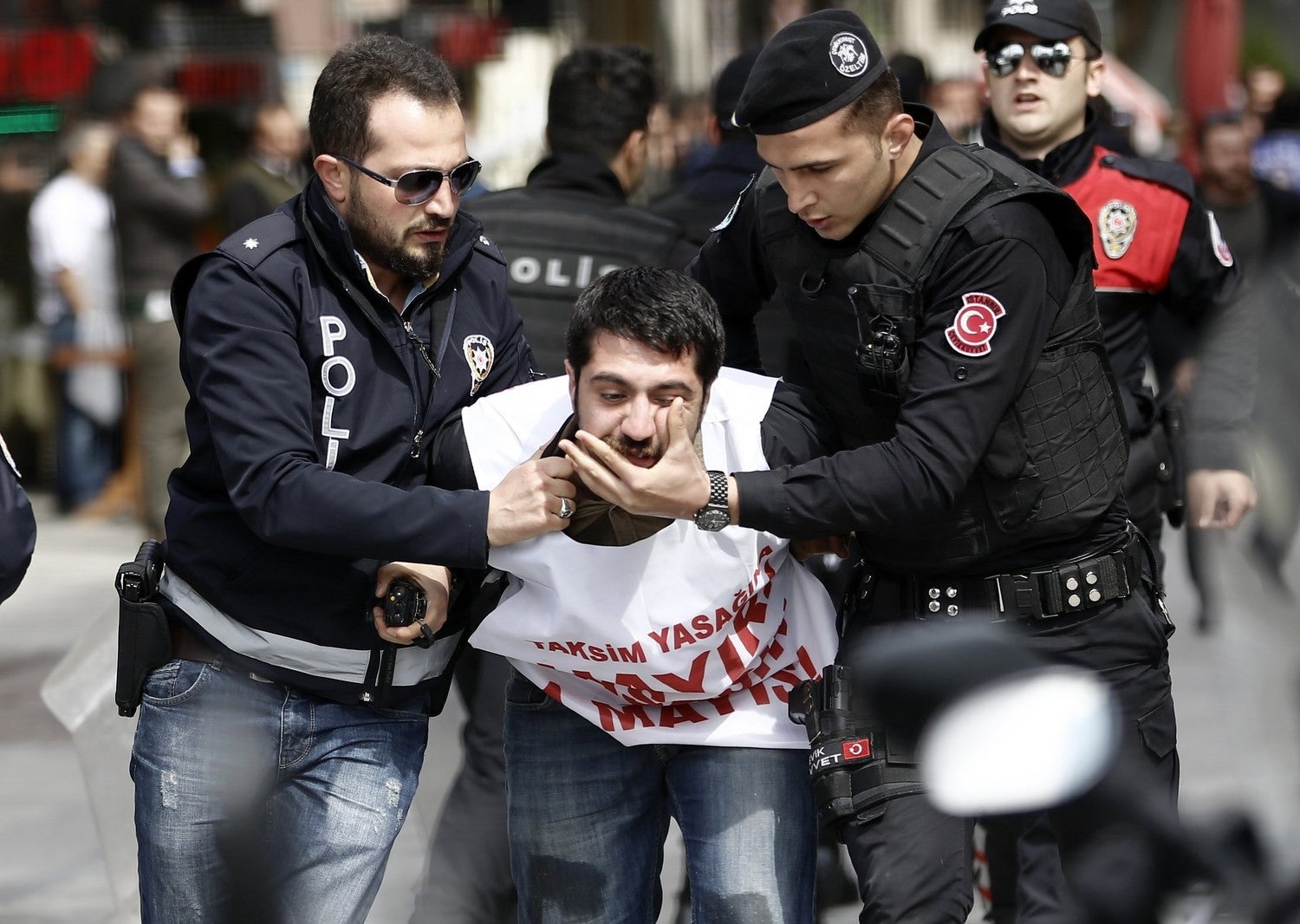 Τέσσερις Τούρκοι αποβιβάστηκαν στη Ρόδο – Δηλώνουν «Γκιουλενιστές» και ζητούν άσυλο – Περίεργο περιστατικό - Φωτογραφία 1