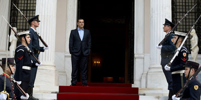 Bloomberg για Τσίπρα: Για πολλούς Έλληνες ...ήταν πουλημένος - Φωτογραφία 1