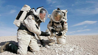 Στην έρημο της Γιούτα ξεκίνησαν να εκπαιδεύονται οι «γιατροί του διαστήματος» - Φωτογραφία 1