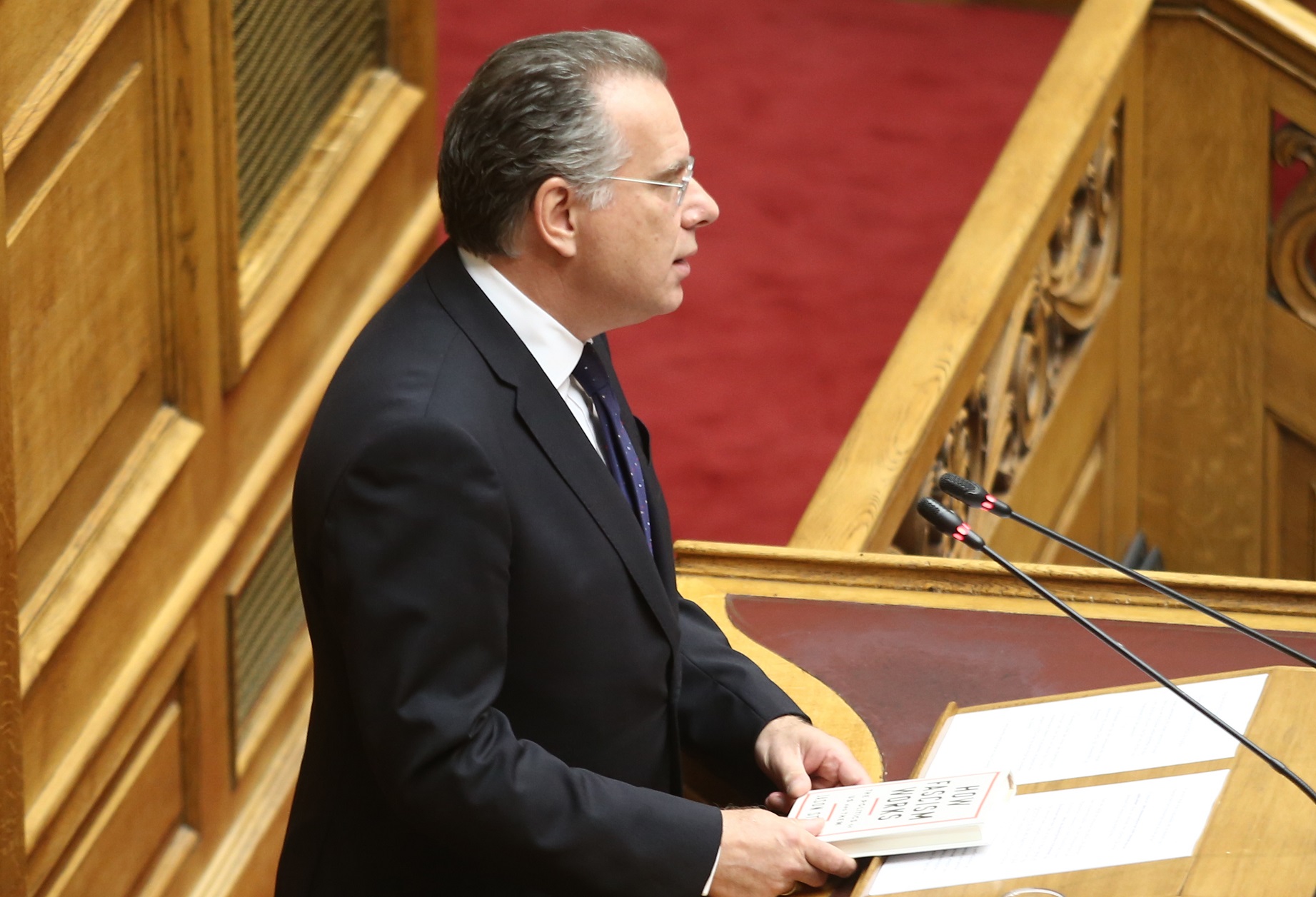 Μιχάλης Χρυσοχοΐδης: Επιστρέφει για τέταρτη θητεία στο υπουργείο Προστασίας του Πολίτη - Φωτογραφία 2