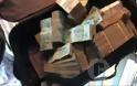 Συνέλαβαν Ιταλό μαφιόζο που έκρυβε χαρτονομίσματα βάρους 20 κιλών! - Φωτογραφία 2