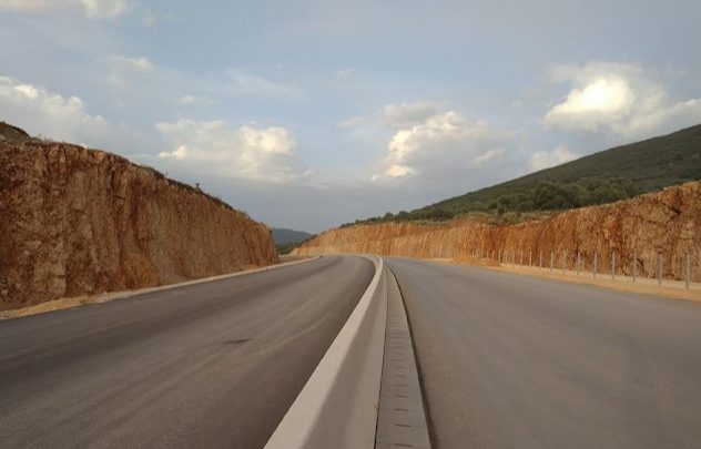 Στις 15 Ιουλίου αποσφραγίζονται οι προσφορές γα την διπλή οδική σύνδεση Λευκάδας- Αμβρακίας Οδού - Φωτογραφία 1