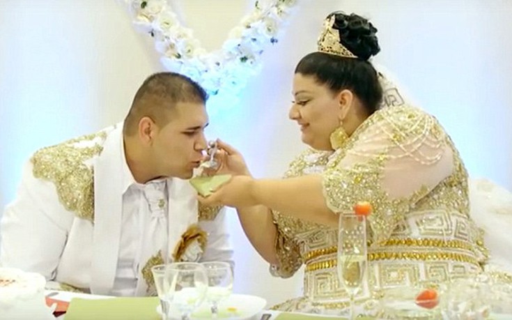 Ο απόλυτος gypsy και κιτς γάμος γεμάτος χρυσό (Φωτογραφίες) - Φωτογραφία 10