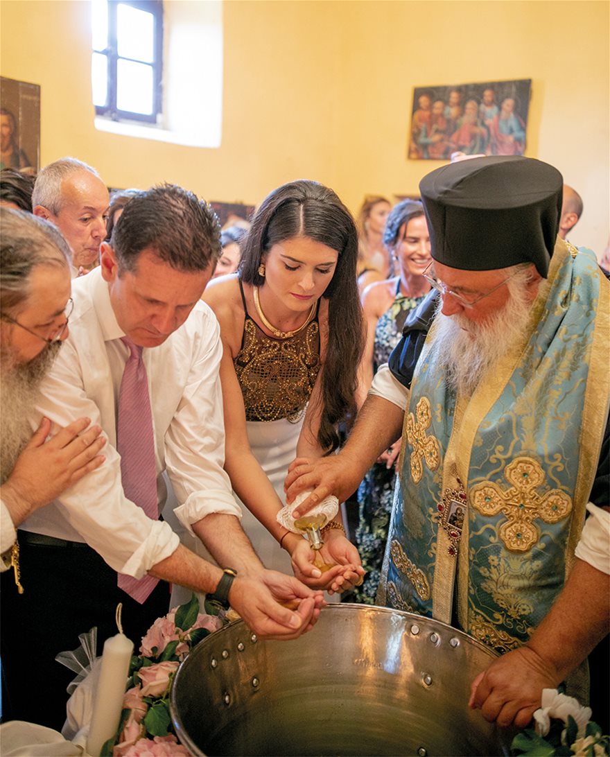 Δήμητρα και Γιάννης Κούστας: Μυθική βάφτιση στην Κέρκυρα - Φωτογραφία 7