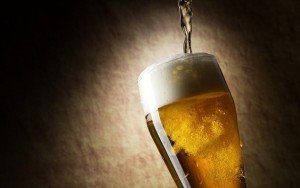 Πώς να βάζετε την μπίρα σας σωστά σαν… Γερμανός - Φωτογραφία 1