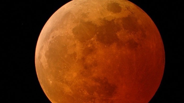 Πανσέληνος και μερική έκλειψη της Σελήνης το βράδυ της ερχόμενης Τρίτης - Φωτογραφία 1