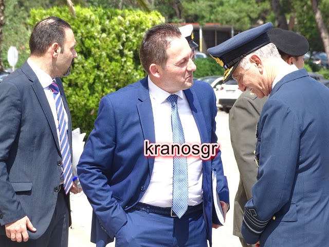 Οι πρώτες φωτό από την επίσκεψη του Πρωθυπουργού Κυριάκου Μητσοτάκη στο Υπουργείο Άμυνας - Φωτογραφία 11
