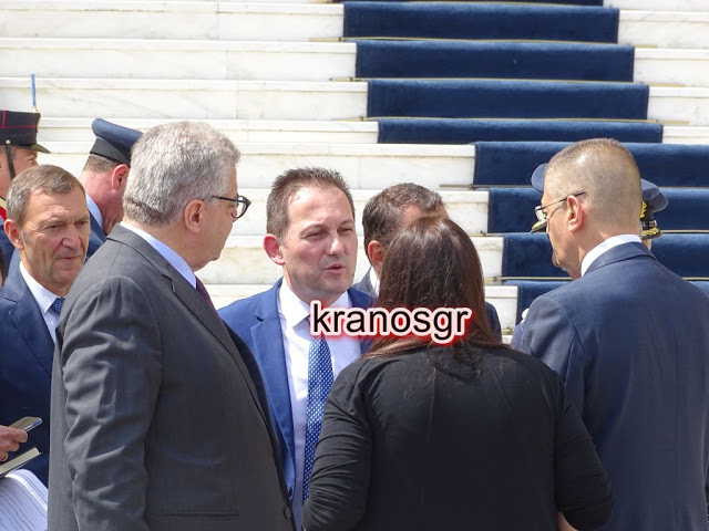 Οι πρώτες φωτό από την επίσκεψη του Πρωθυπουργού Κυριάκου Μητσοτάκη στο Υπουργείο Άμυνας - Φωτογραφία 19