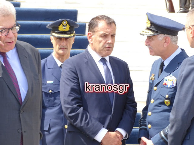 Οι πρώτες φωτό από την επίσκεψη του Πρωθυπουργού Κυριάκου Μητσοτάκη στο Υπουργείο Άμυνας - Φωτογραφία 29