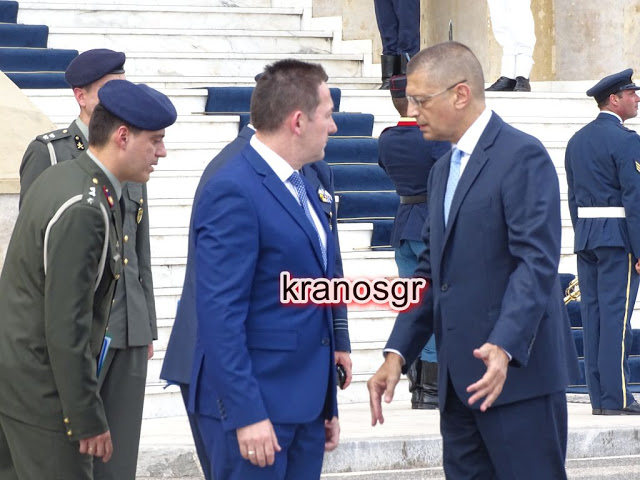 Οι πρώτες φωτό από την επίσκεψη του Πρωθυπουργού Κυριάκου Μητσοτάκη στο Υπουργείο Άμυνας - Φωτογραφία 53