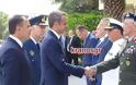 Οι πρώτες φωτό από την επίσκεψη του Πρωθυπουργού Κυριάκου Μητσοτάκη στο Υπουργείο Άμυνας