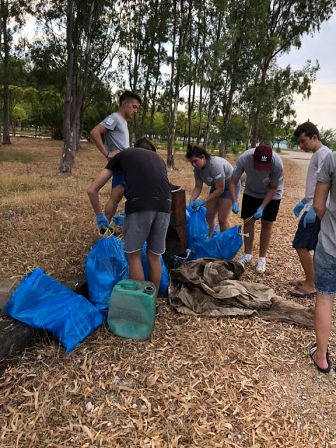 ΒΟΝΙΤΣΑ: Εθελοντική δράση απο νέους που συμμετέχουν στο πρόγραμμα Generation Europe -Καθάρισαν την παραλία Σάλτινη [ΦΩΤΟ] - Φωτογραφία 10