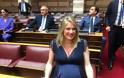 Βουλή: Η εγκυμονούσα Γρεβενιώτισσα βουλευτής Άννα Ευθυμίου που τράβηξε τα βλέμματα